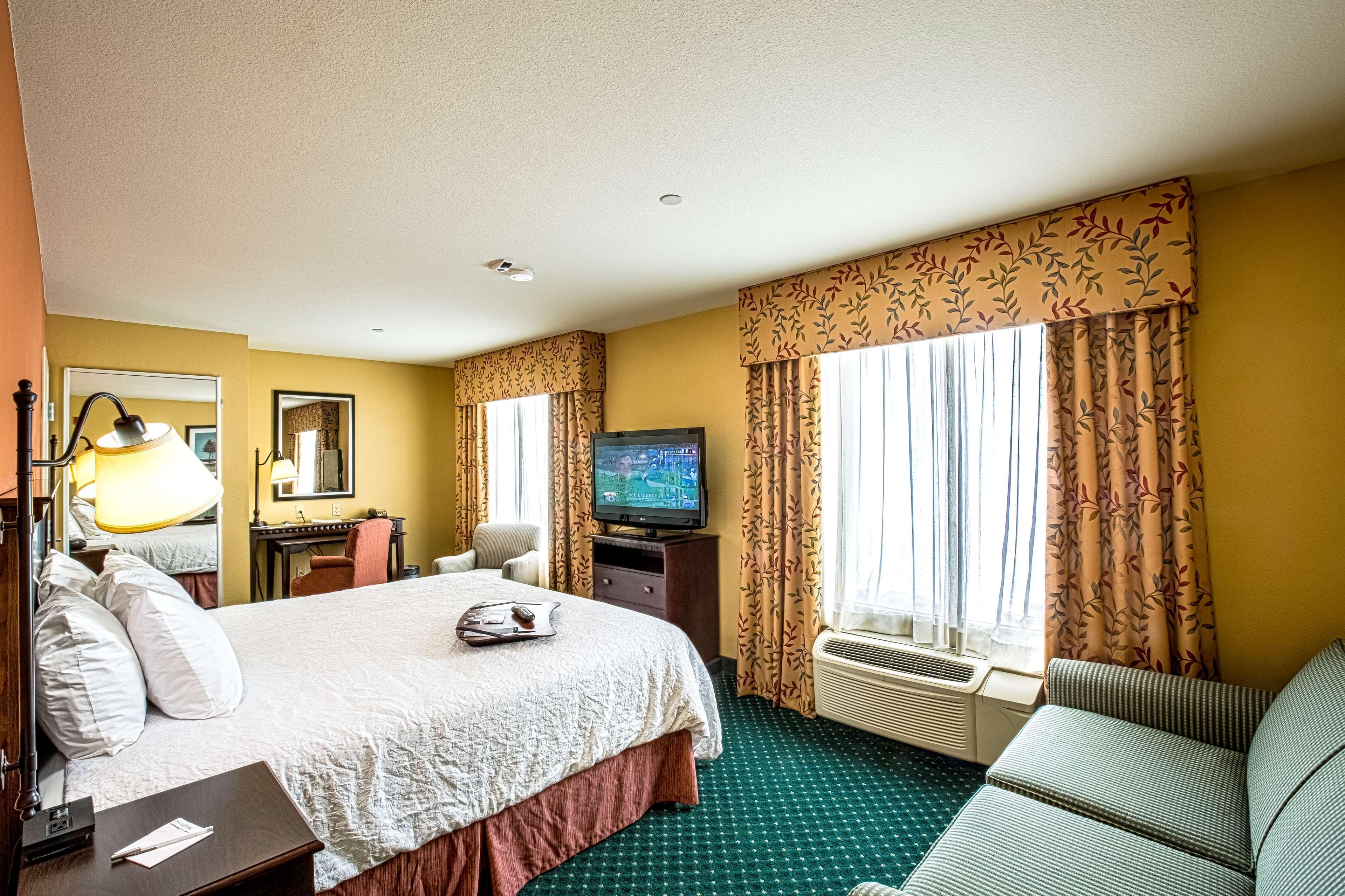 Hampton & Sacramento-elk Grove Laguna I-5 Hotel Elk Grove