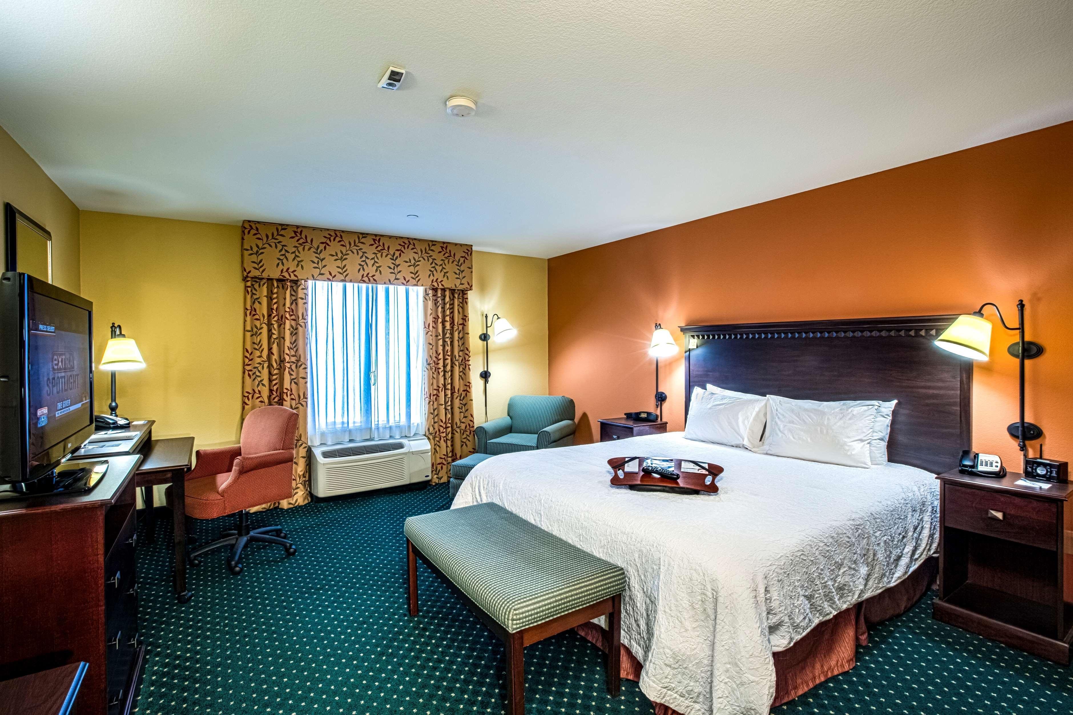 Hampton & Sacramento-elk Grove Laguna I-5 Hotel 3*
