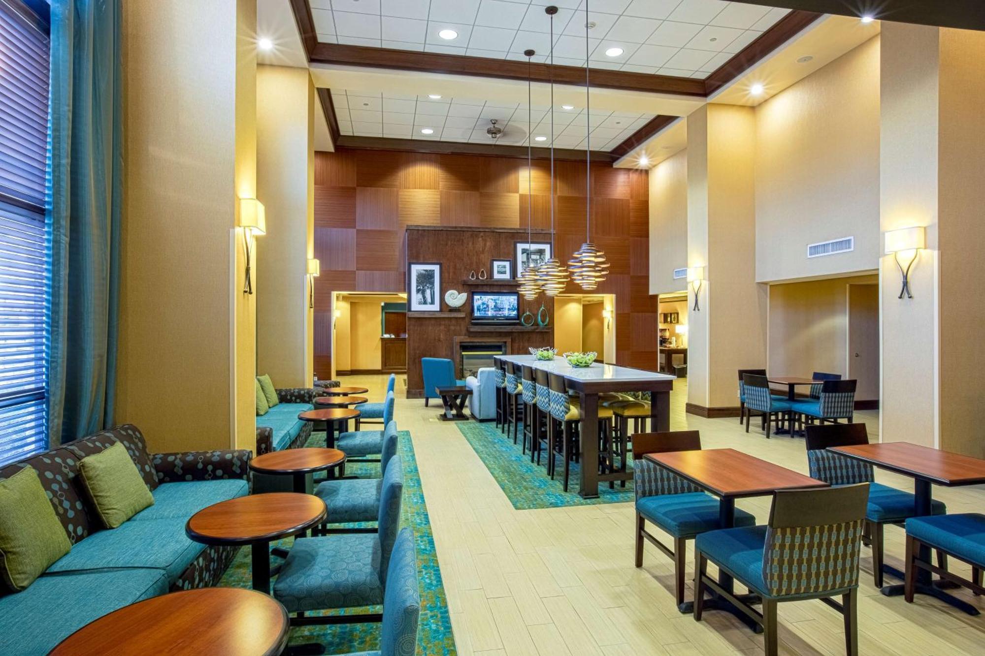 Hampton & Sacramento-elk Grove Laguna I-5 Hotel 3*