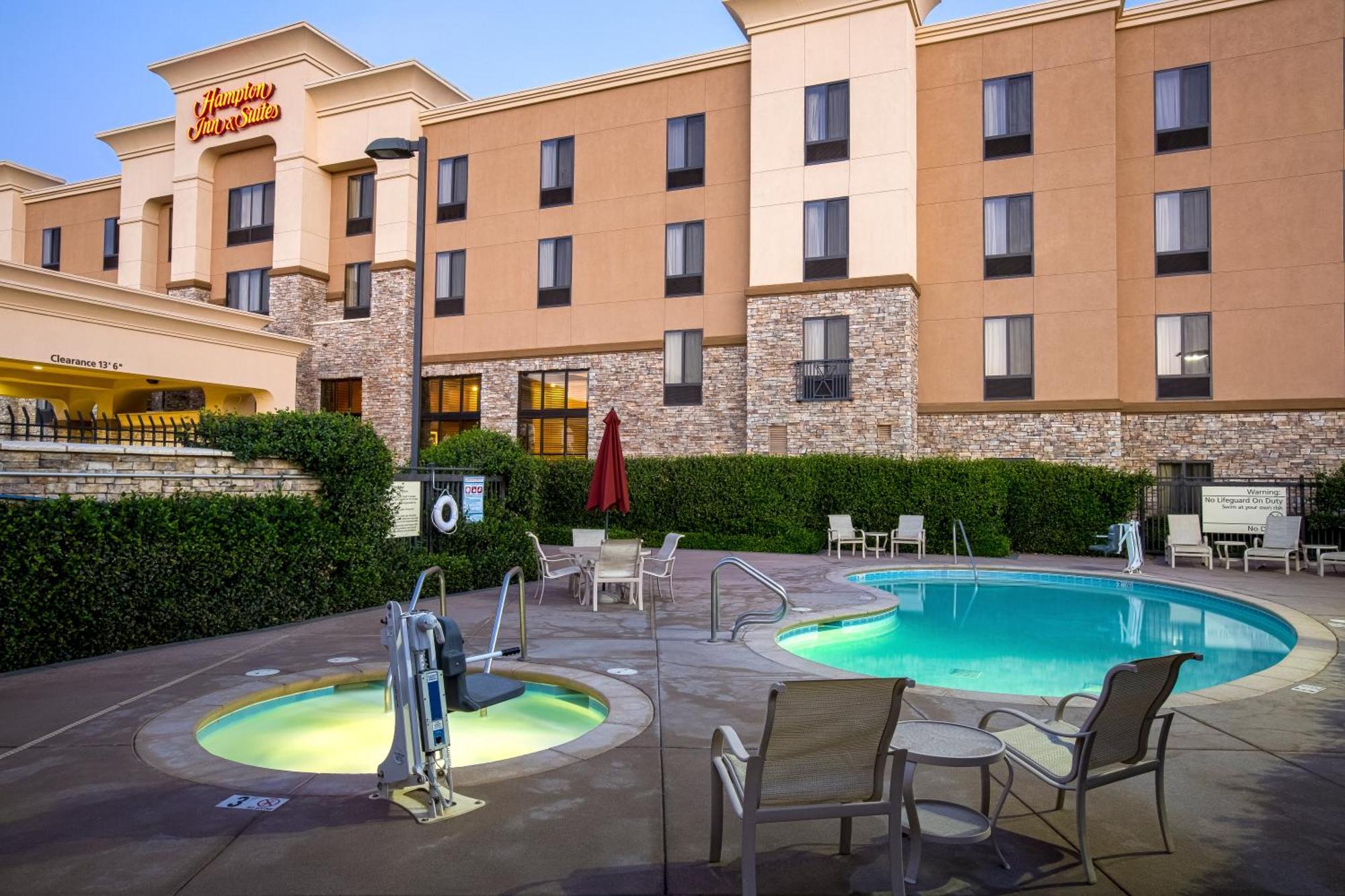 Hampton & Sacramento-elk Grove Laguna I-5 Hotel 3*